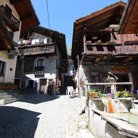 Trilocale In Centro La Marmotta - Affitti Brevi Italia *