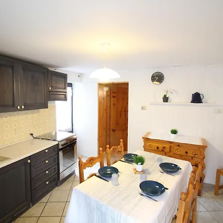 Trilocale In Centro La Marmotta - Affitti Brevi Italia Brusson