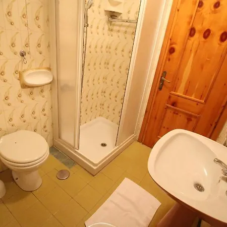 Trilocale In Centro La Marmotta - Affitti Brevi Italia *